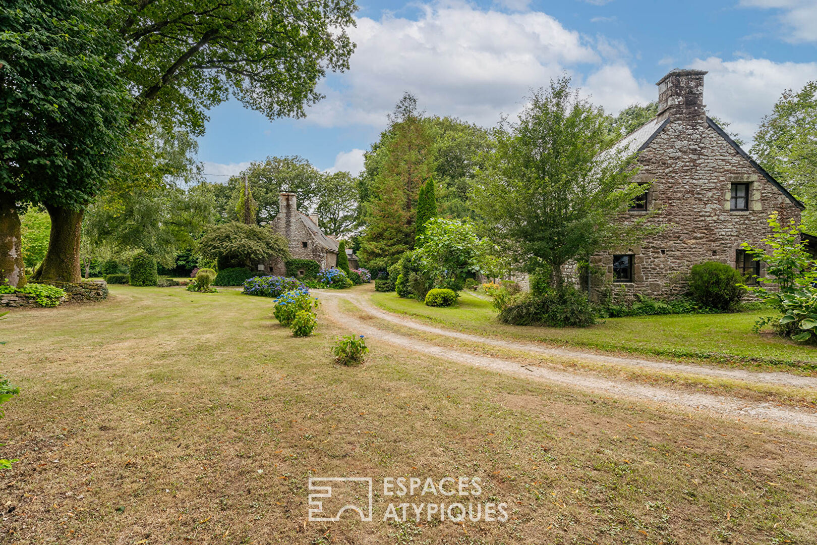 Agence immobilière de ESPACES ATYPIQUES Morbihan