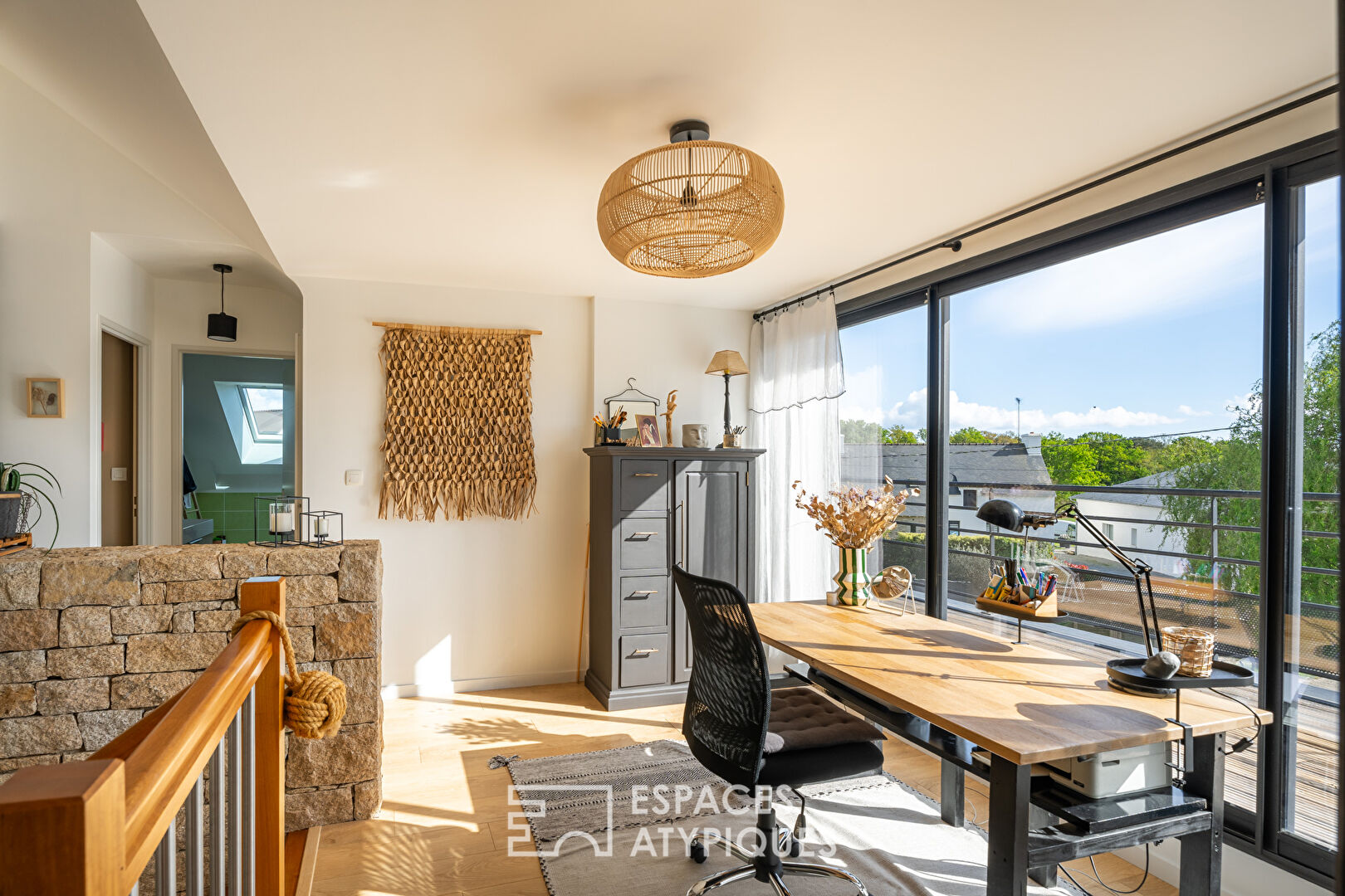 Photo Baden : maison à l'architecture contemporaine avec piscine et jardin, proche du Golfe image 6/6