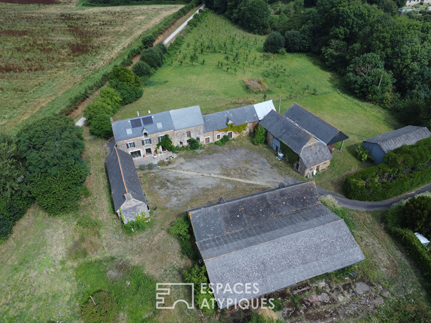Agence immobilière de ESPACES ATYPIQUES Côtes-d'Armor