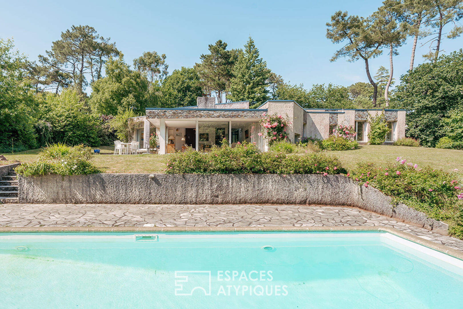 Agence immobilière de ESPACES ATYPIQUES Morbihan
