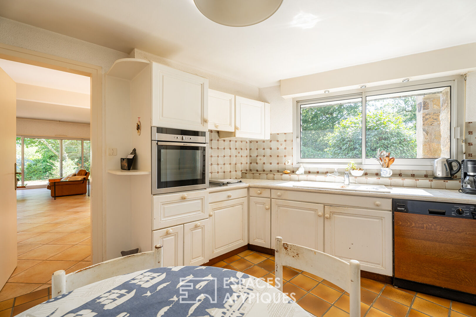 Photo Maison de plain-pied de 183m2, signée Yves Guillou, au calme d'une impasse image 6/6