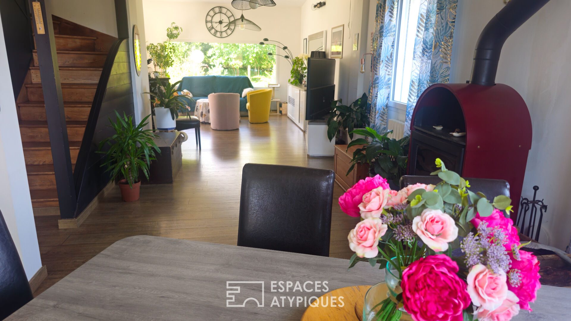 Agence immobilière de ESPACES ATYPIQUES Côtes-d'Armor