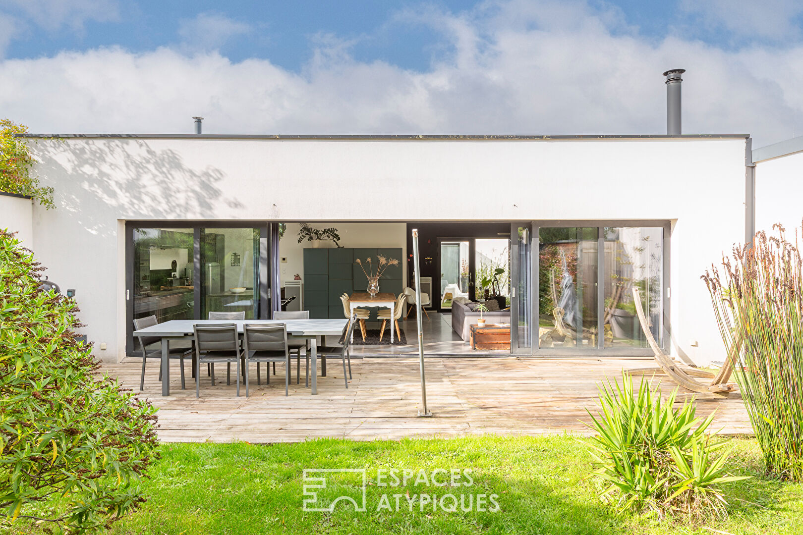 Agence immobilière de ESPACES ATYPIQUES Côtes-d'Armor