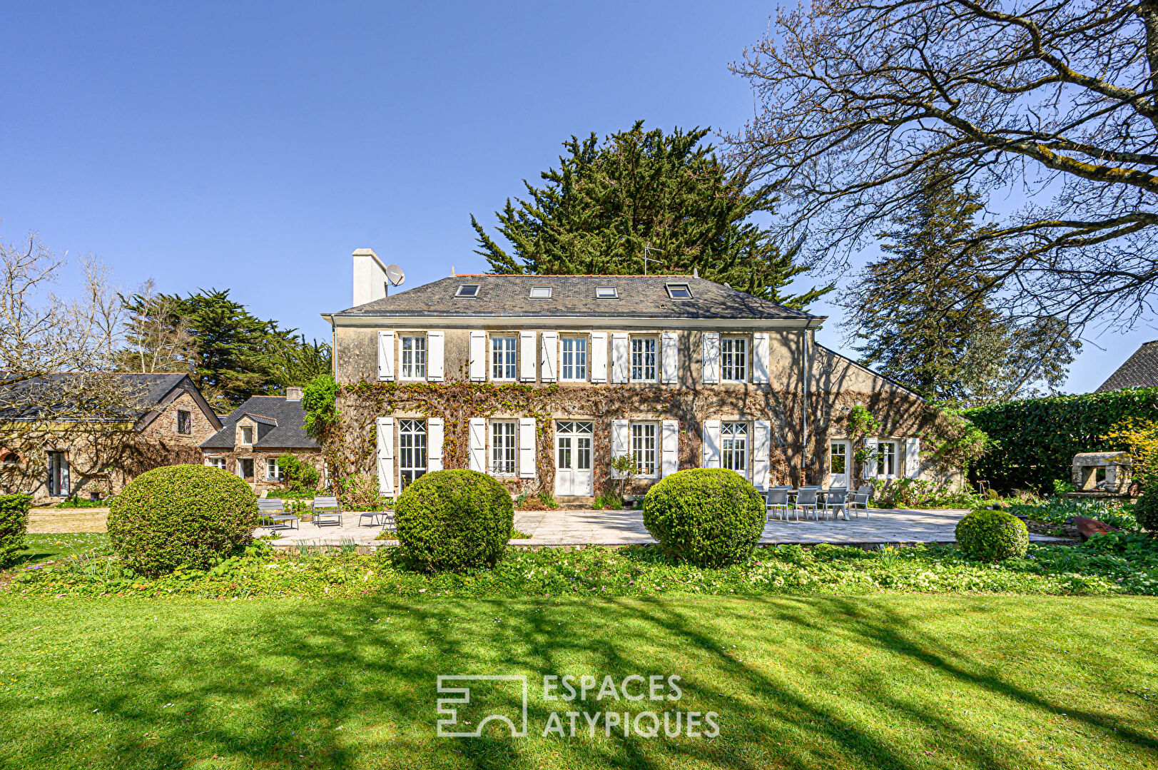 Agence immobilière de ESPACES ATYPIQUES Morbihan