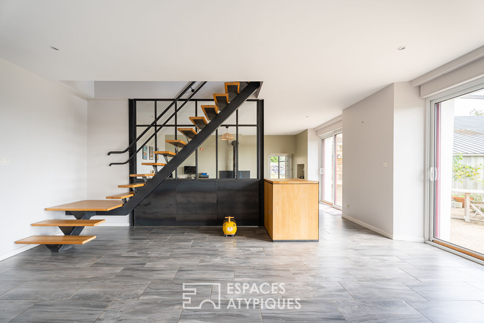 Propriété singuliere pour familles, gîtes ou projet agricole