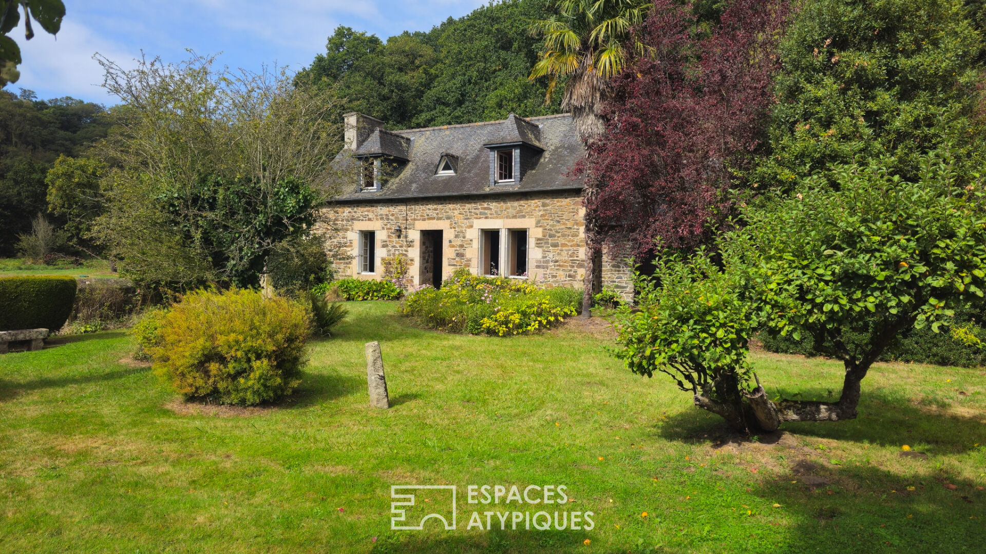 Agence immobilière de ESPACES ATYPIQUES Côtes-d'Armor