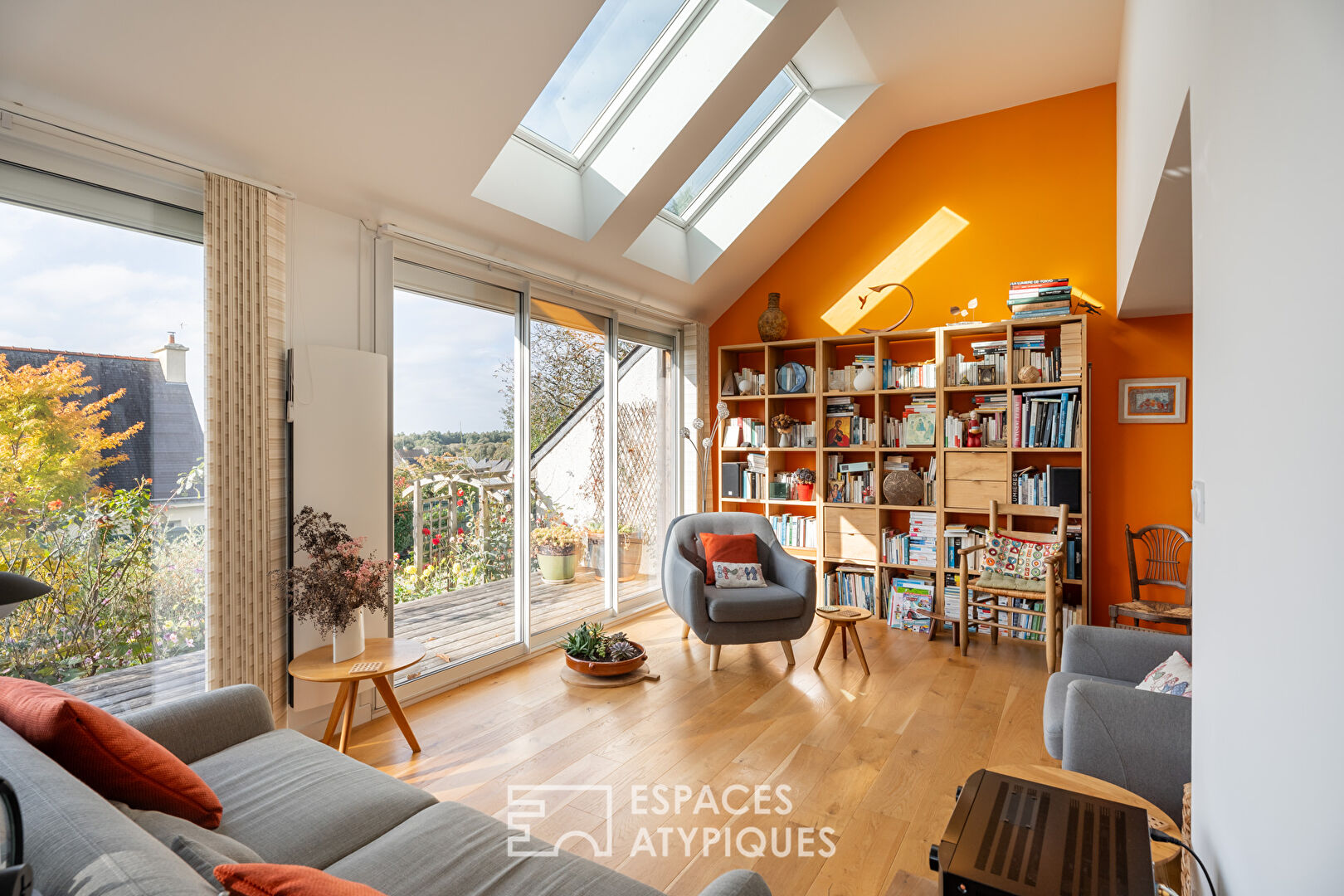 Maison Rénovée avec Extension Bois et Potentiel d'Aménagement à Saint-Avé