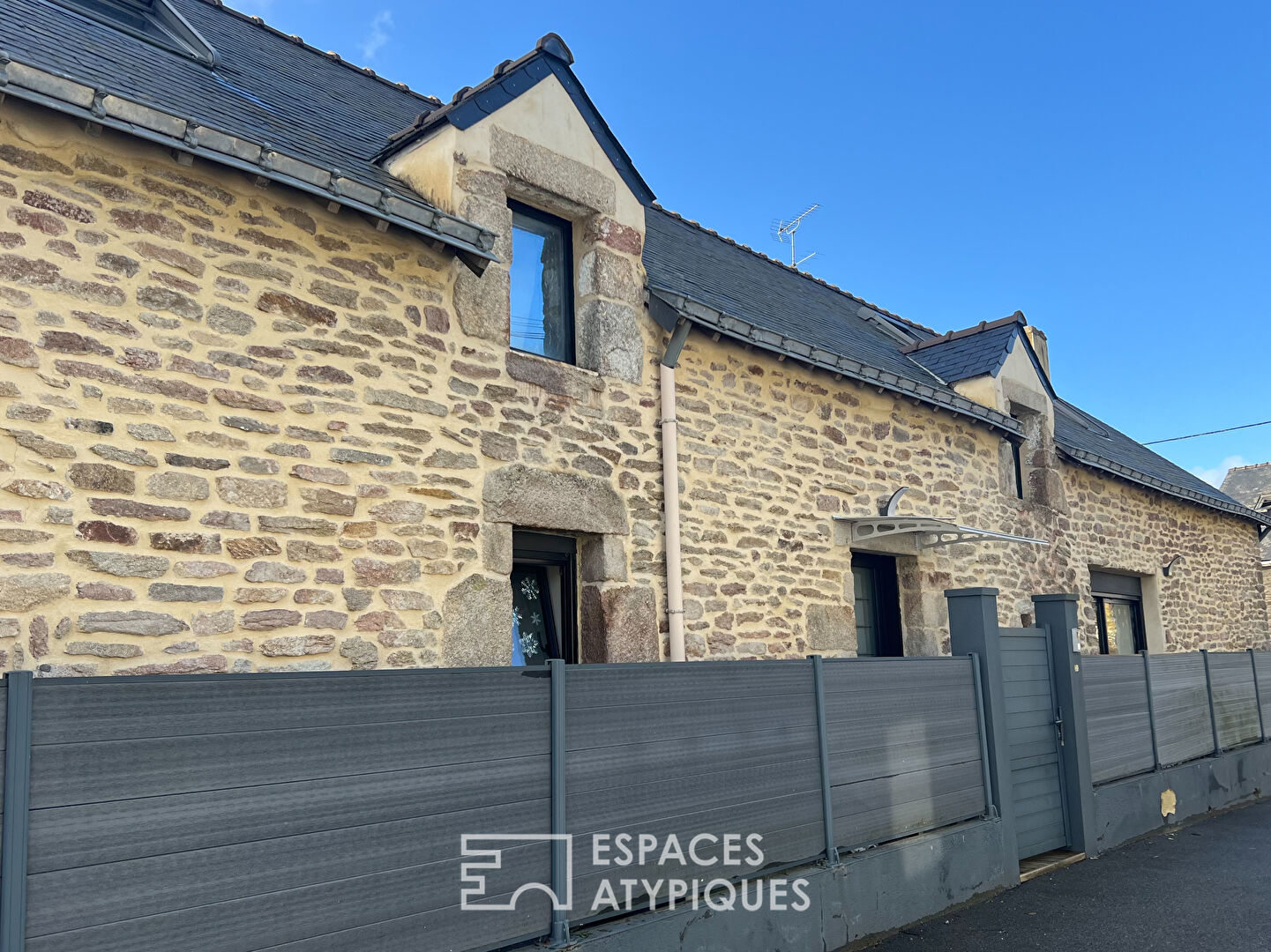 Agence immobilière de ESPACES ATYPIQUES Morbihan