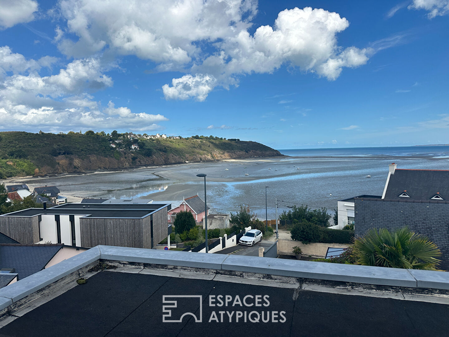 Agence immobilière de ESPACES ATYPIQUES Côtes-d'Armor