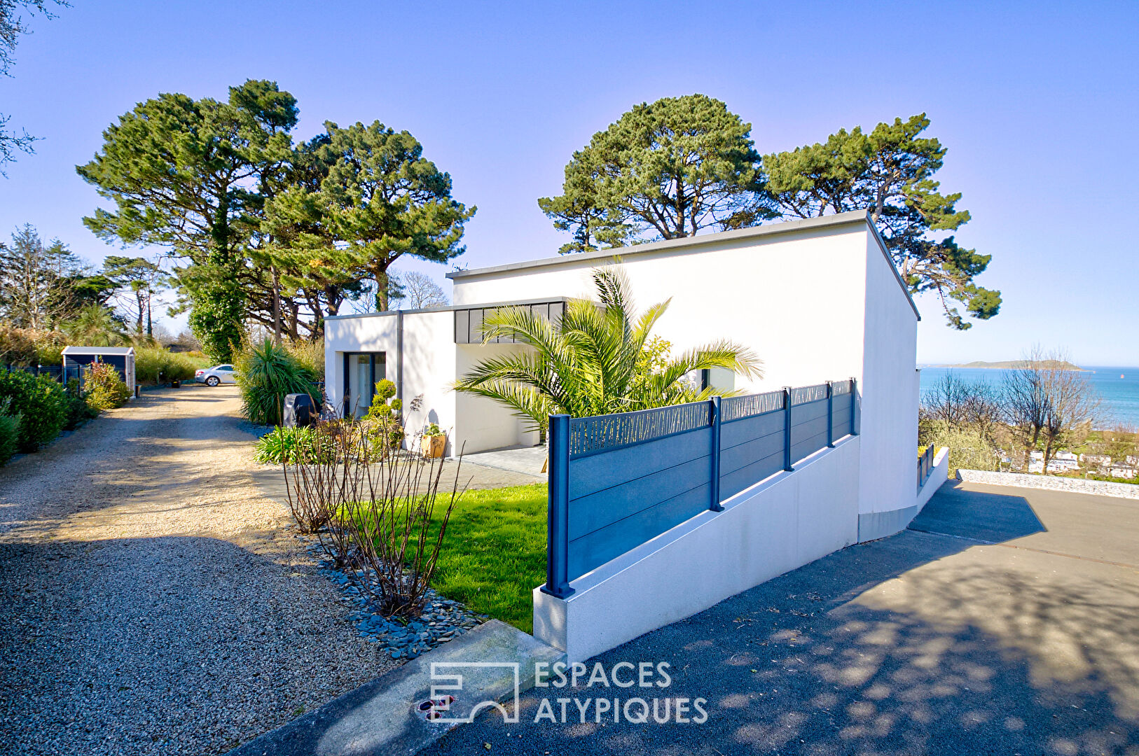 Agence immobilière de ESPACES ATYPIQUES Côtes-d'Armor