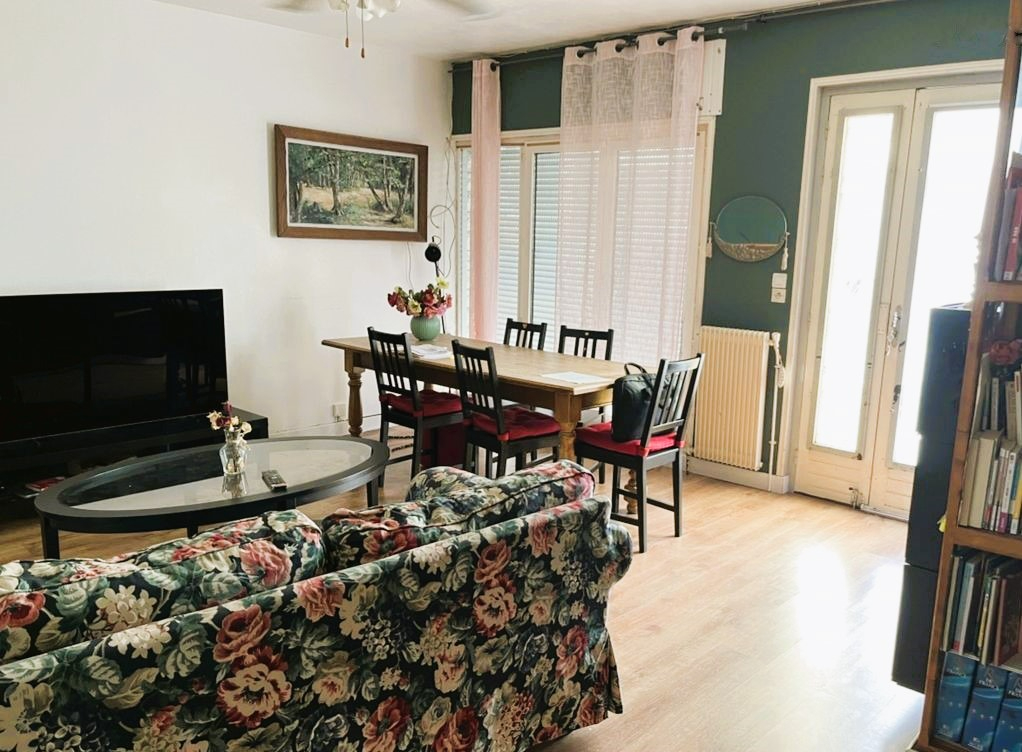 Photo Appartement de 3 pièces à quelques minutes du centre -ville / gare image 3/4