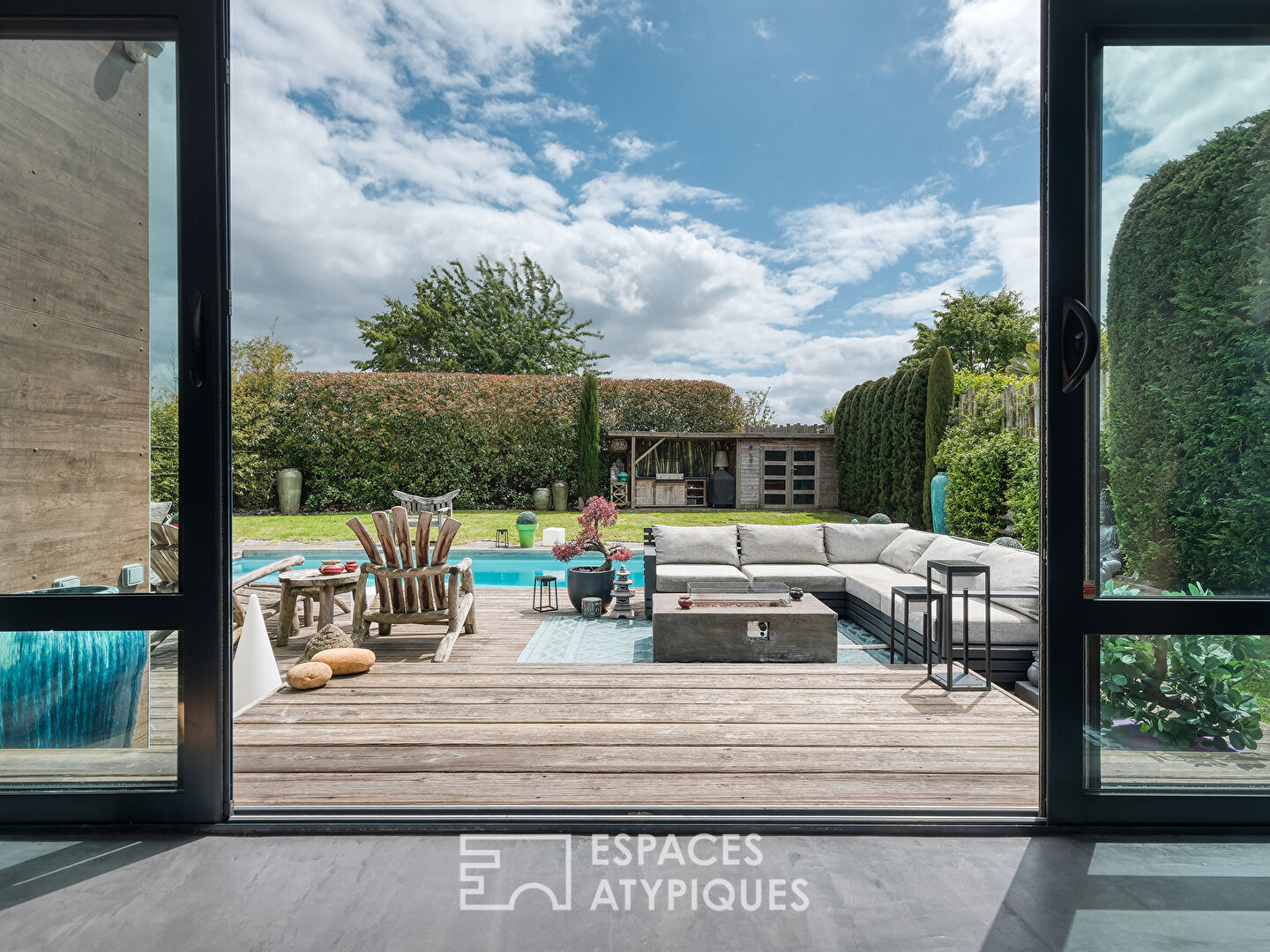 Maison d'architecte contemporaine avec piscine