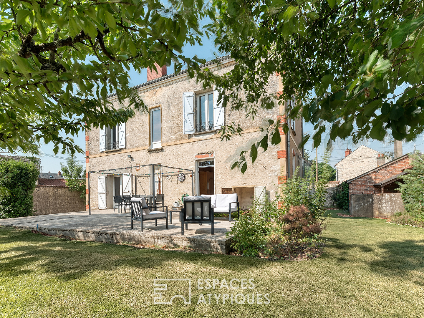 Maison bourgeoise au coeur de la commune