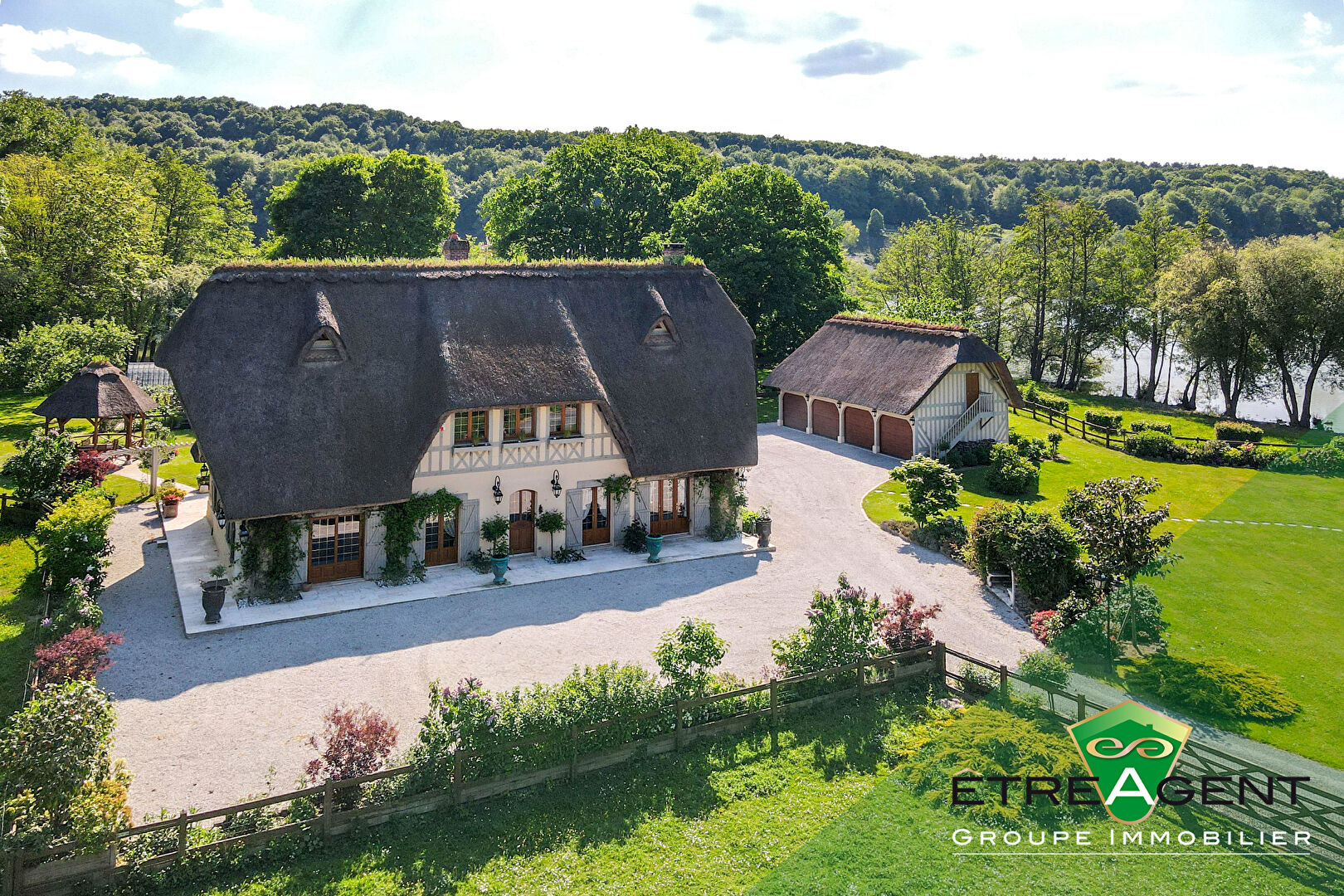 Maison SAINT-PHILBERT-SUR-RISLE - 350 m² - 4 chambres