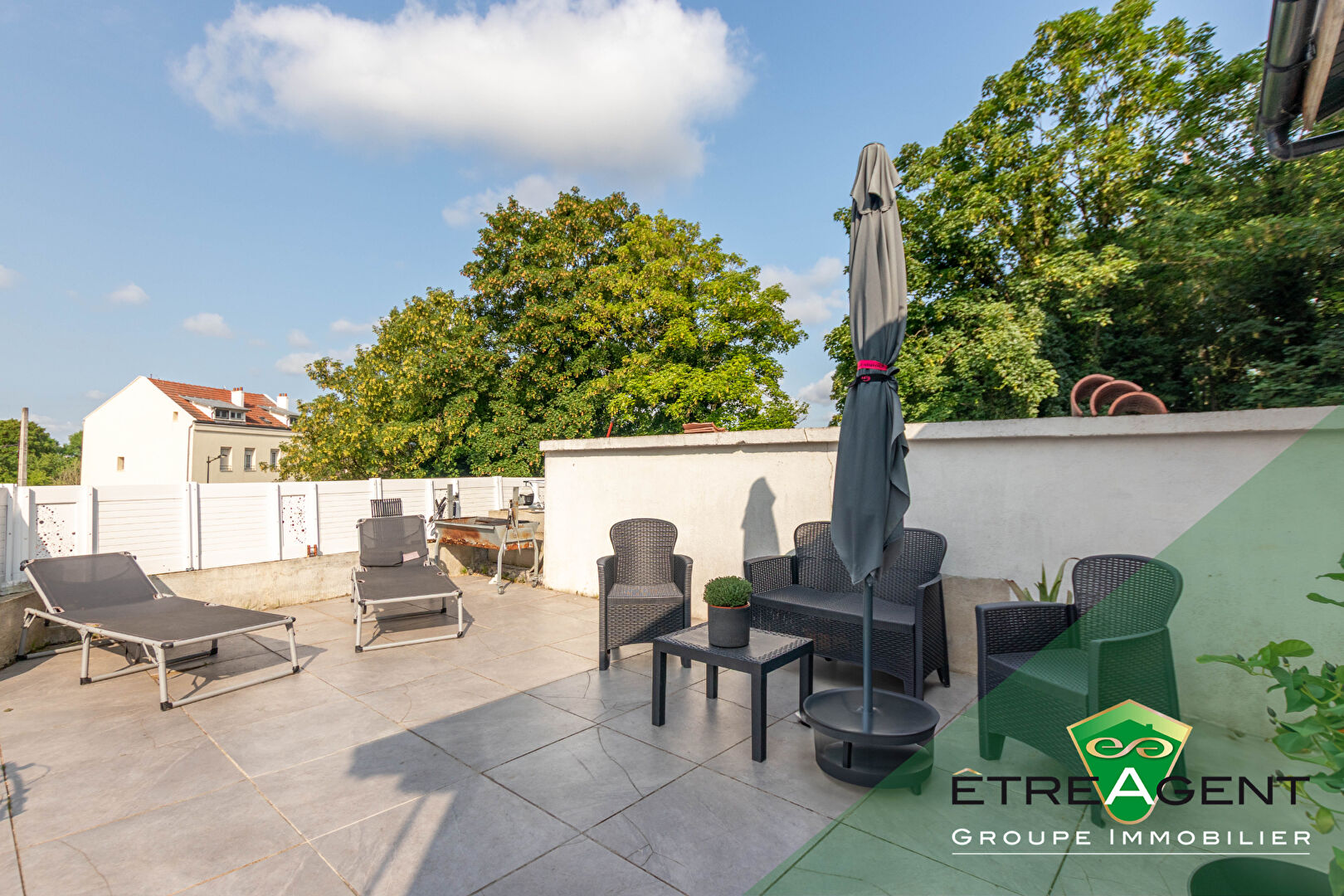 Photo Local commercial, Appartement, Hangar et Terrain image 4/6