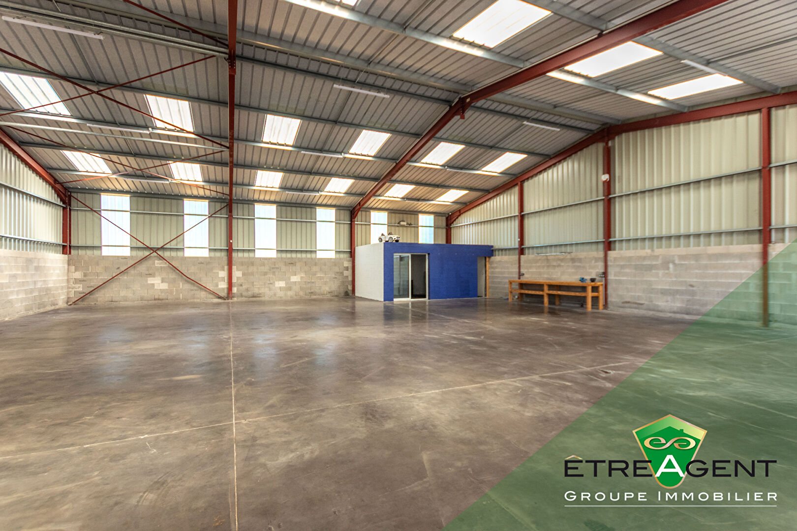 Photo Location bâtiment à usage de stockage BUREY - 375m² image 2/6