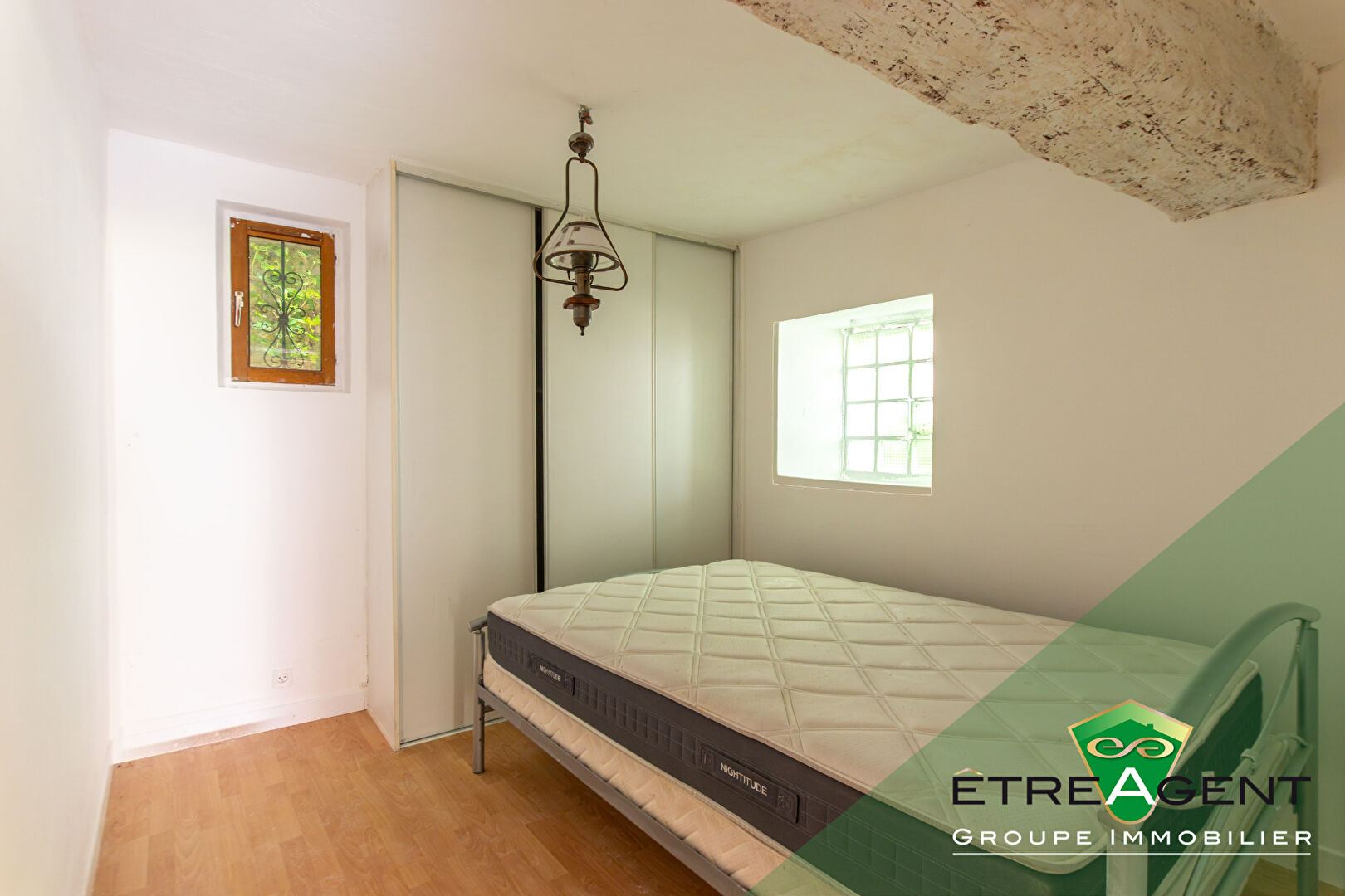 Photo Appartement F2 avec place de parking et cave - CALME AU CENTRE-VILLE image 1/6