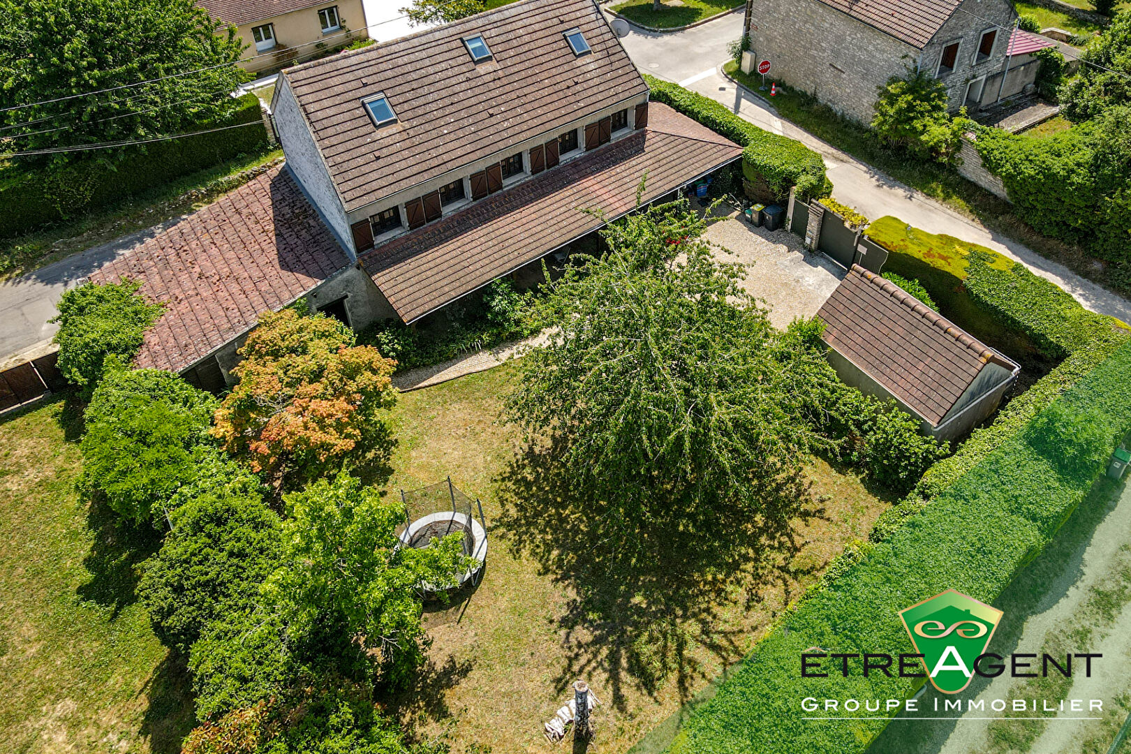 Maison plain-pied de vie au calme d'une impasse - 193m² habitables & 685m² terrain