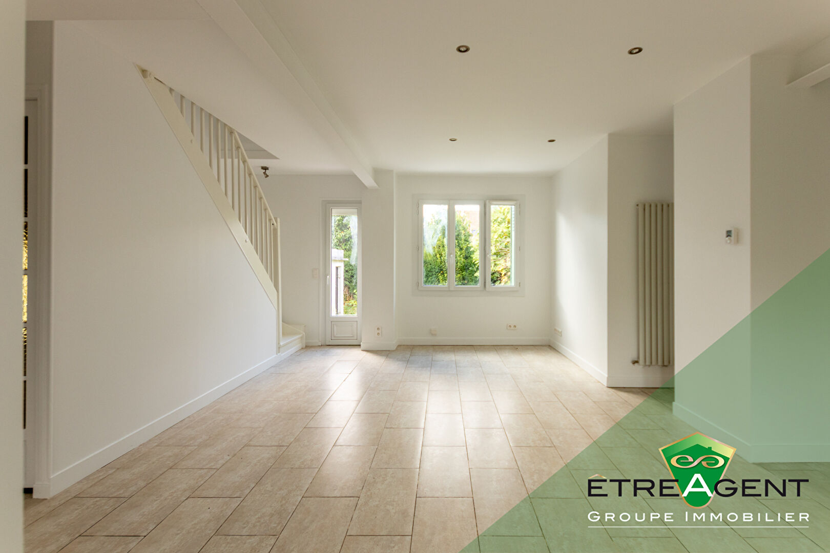 Photo MAISON 6 PIÈCES 124 M² HABITABLES  JARDIN 410 M² CALME  DÉPENDANCES image 4/6