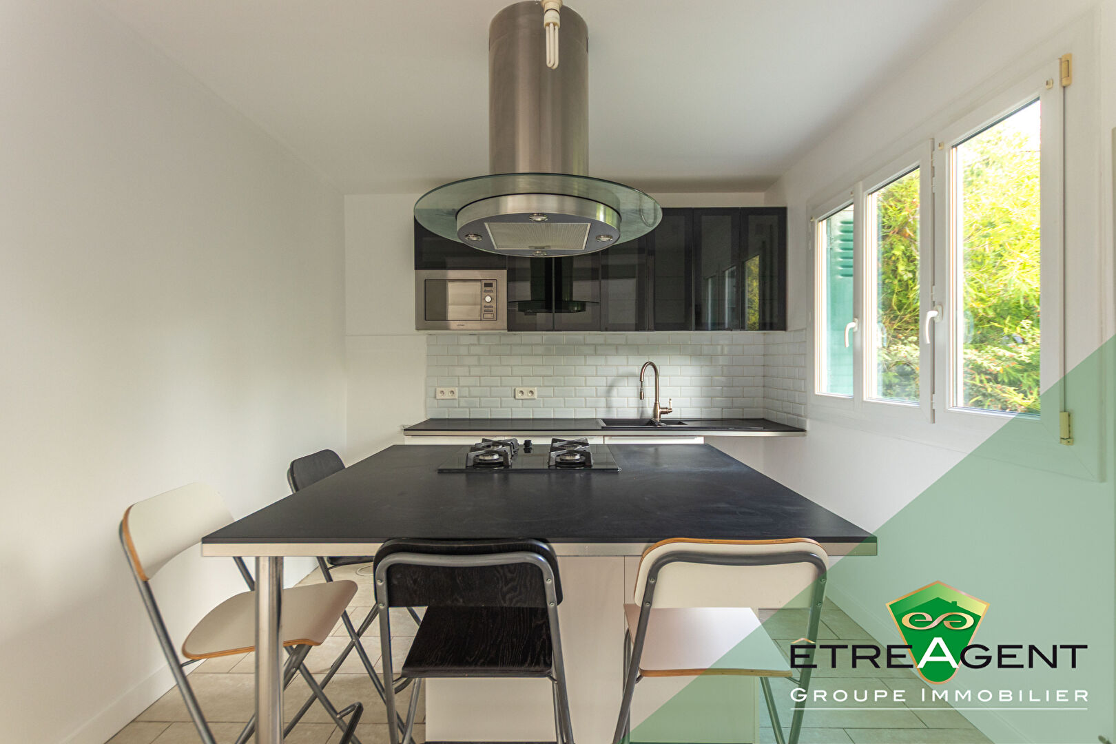 Photo MAISON 6 PIÈCES 124 M² HABITABLES  JARDIN 410 M² CALME  DÉPENDANCES image 6/6