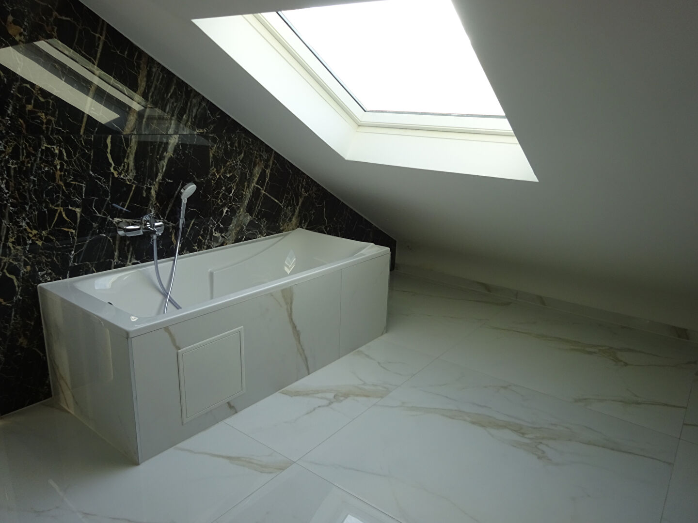 Photo Appartement  5 pièce(s) 137 m2 image 5/6