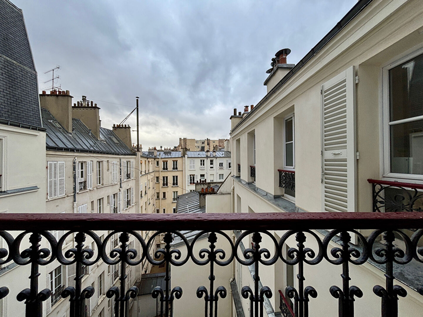 beau 2 pièces avec ue dégagée