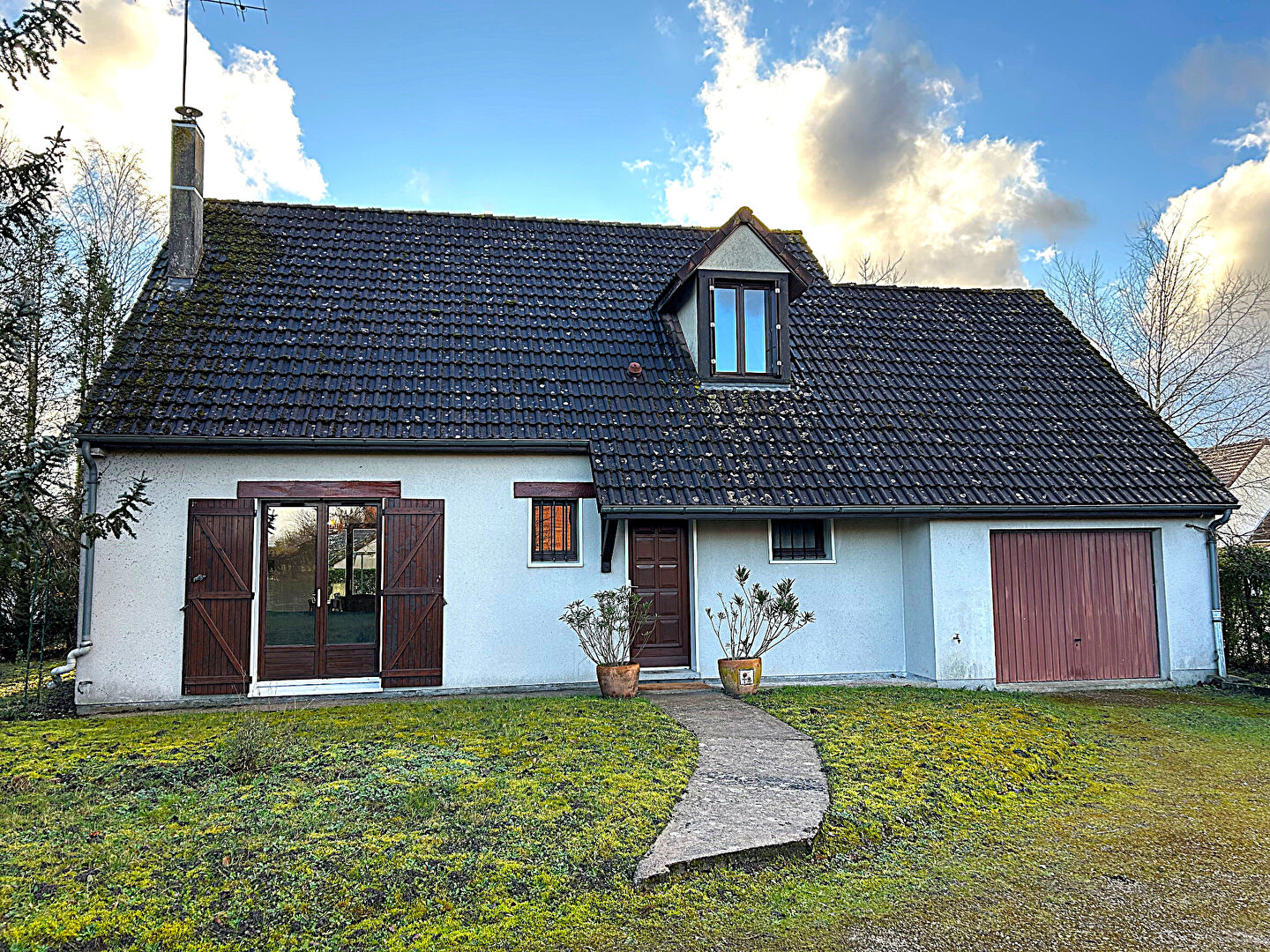 Photo Saint Ay Maison 5 pièces 104 m² sur 1 729 m² image 1/6