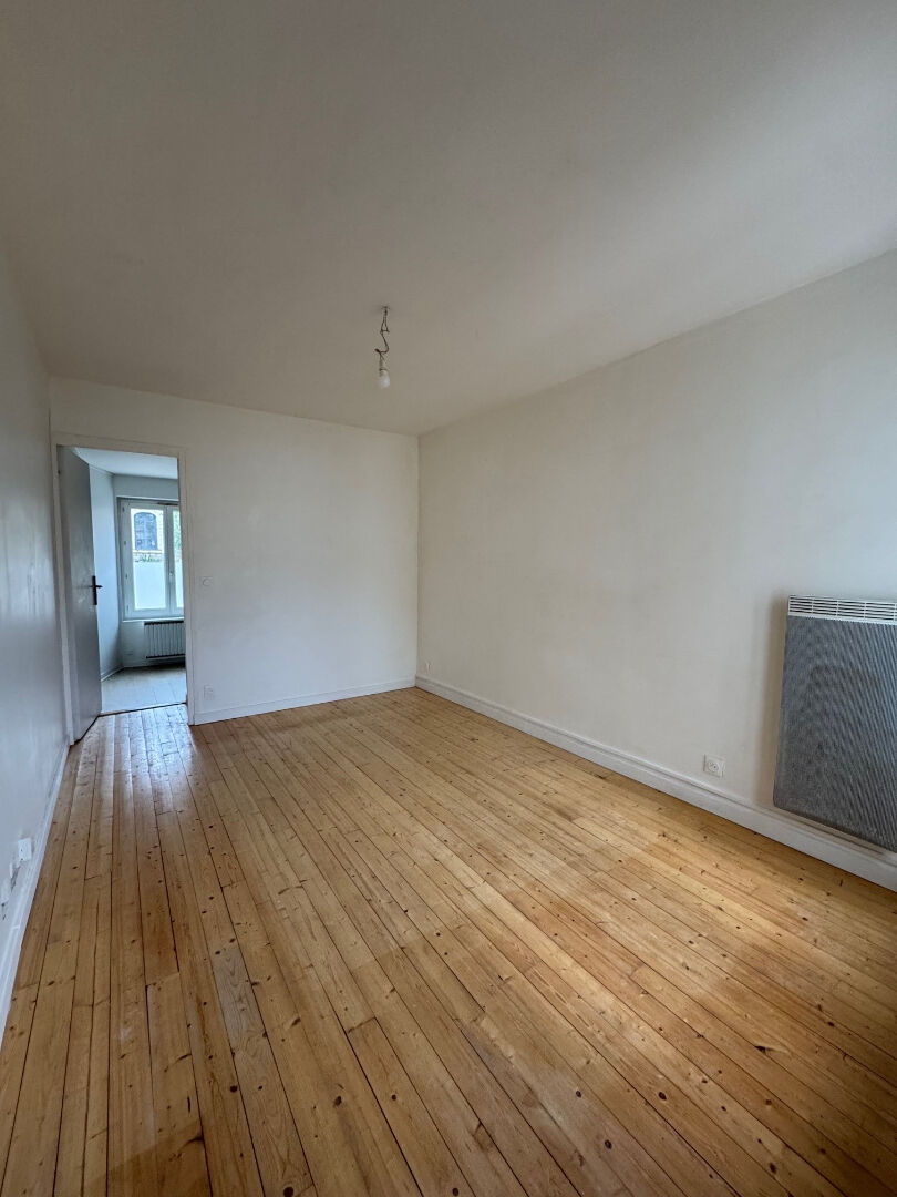 Photo À vendre ? Appartement 3 chambres idéal colocation ? Rennes Sacré-Coeur, rue Ginguené image 3/5
