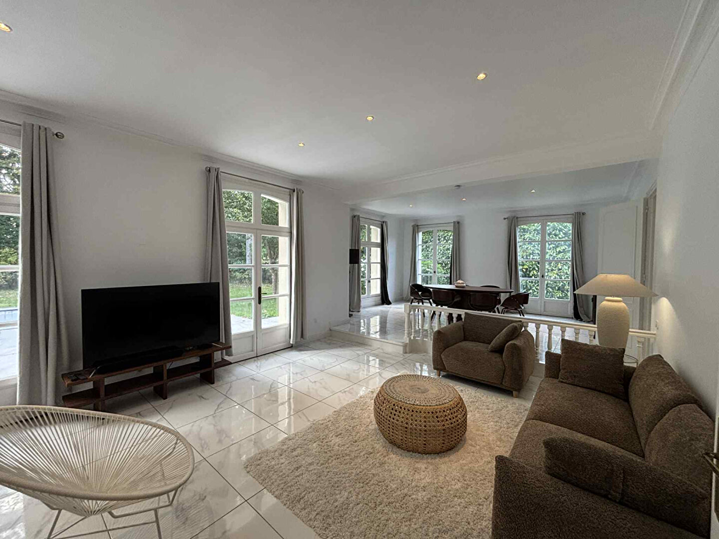 Photo Maison Vern Sur Seiche 243 m² image 1/6