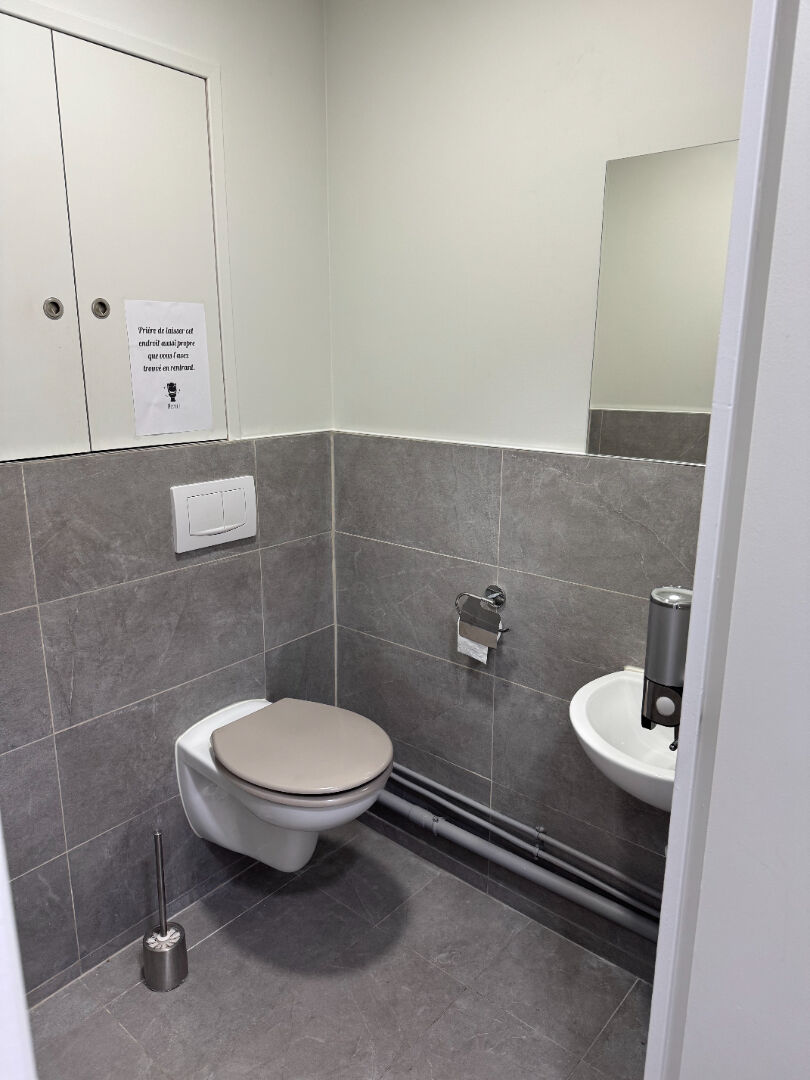 Photo Local professionnel partagé / laboratoire d'audioprothèse image 6/6