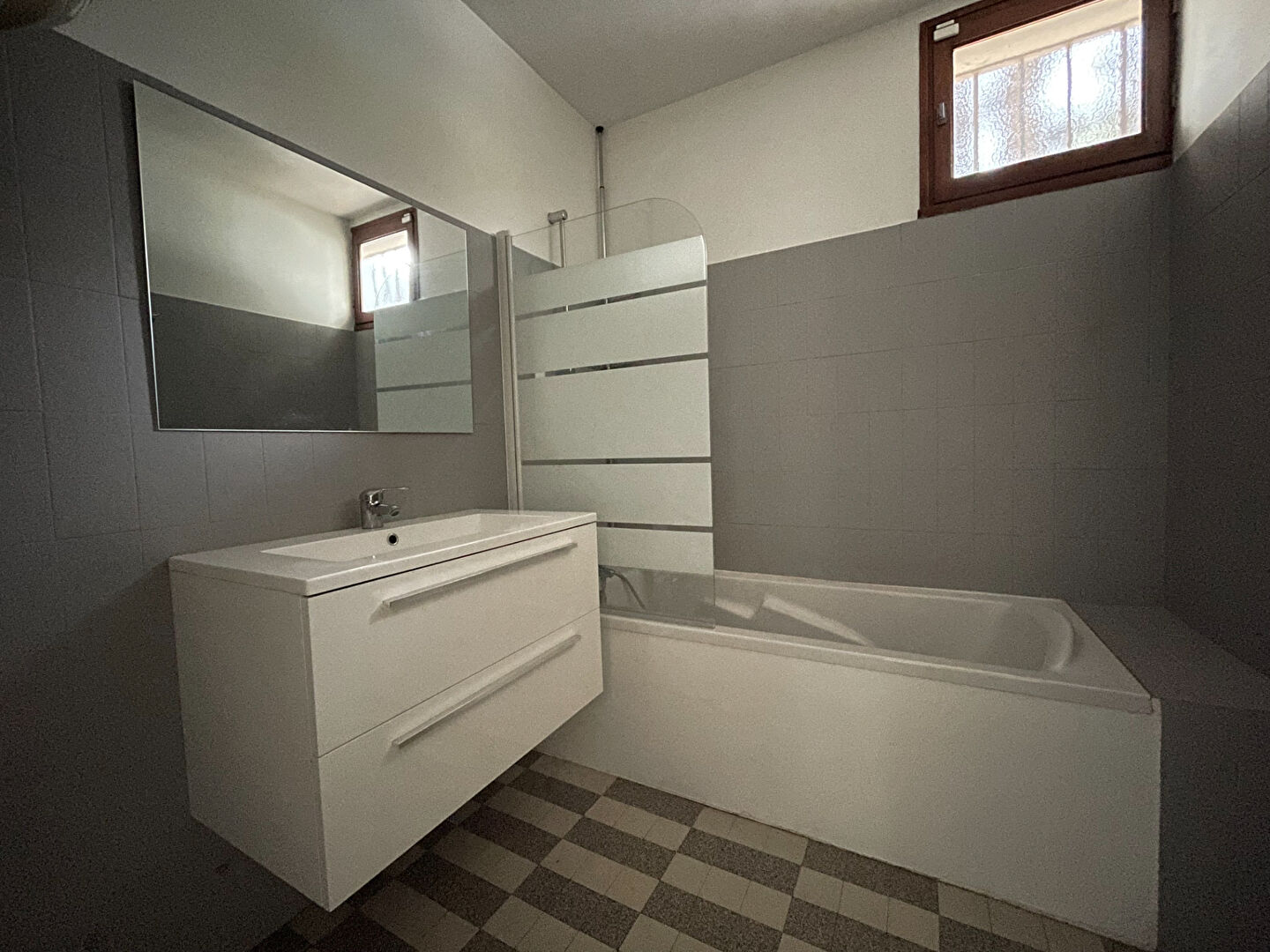 Photo Appartement Allauch 2 pièces 52 m2 image 4/6