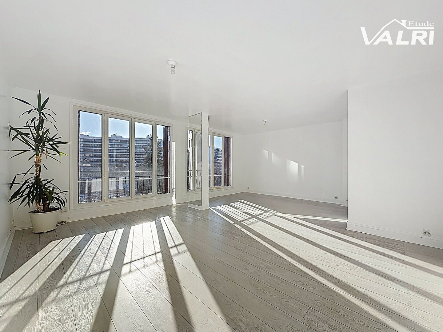 Agence immobilière de ETUDE VALRI Paris - ETUDE VALRI