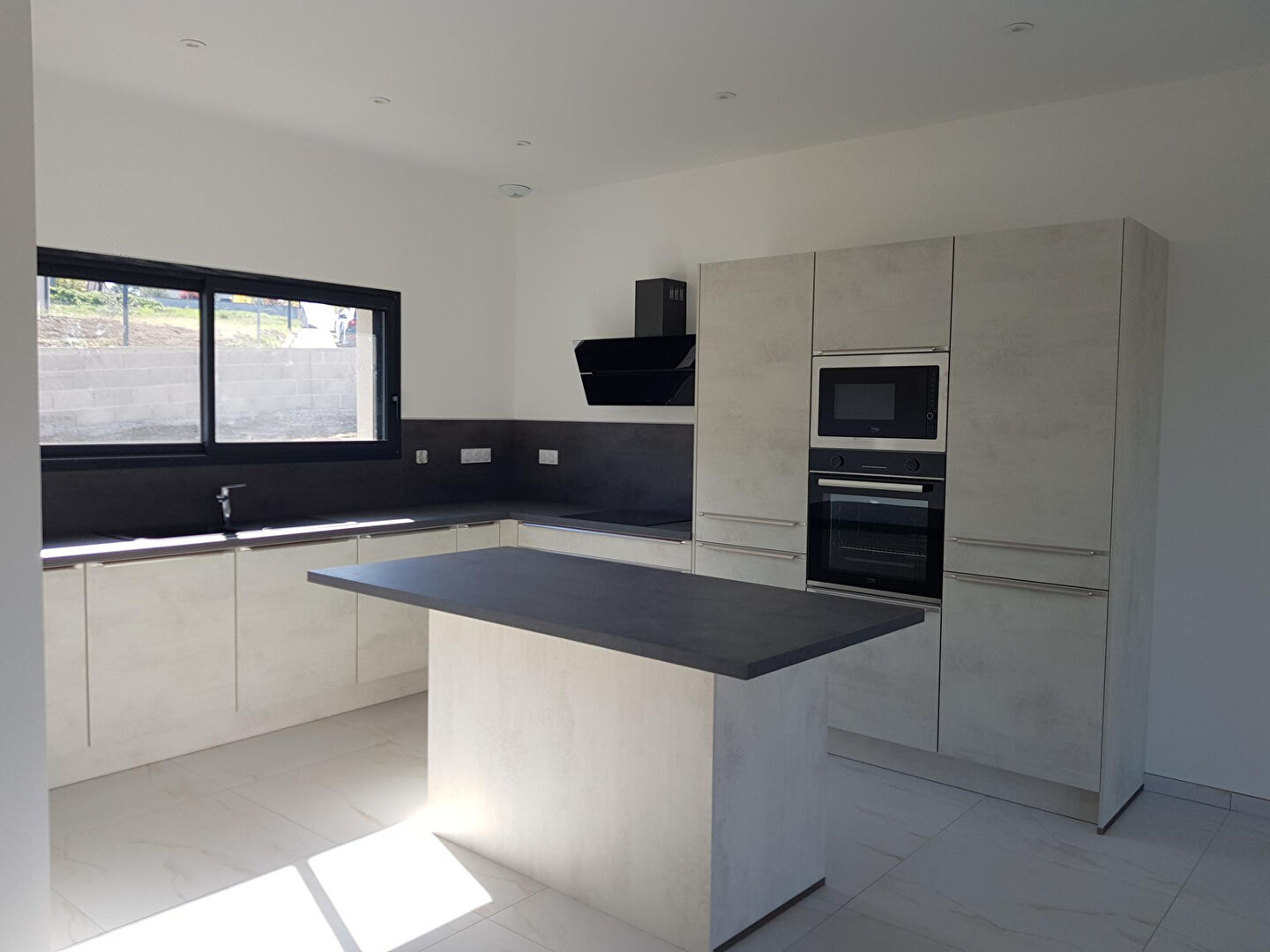 Photo VILLA NEUVE DE PLAIN PIED de 98m² sur terrain de 480m² image 4/6