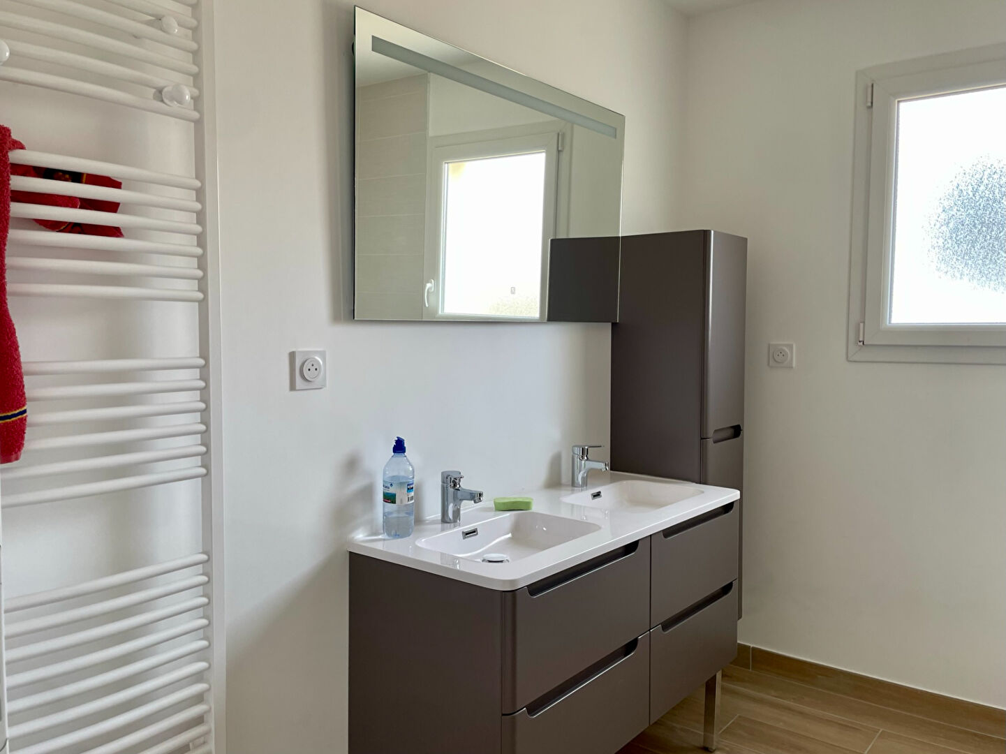 Photo VILLA NEUVE DE PLAIN PIED de 98m² sur terrain de 480m² image 5/6