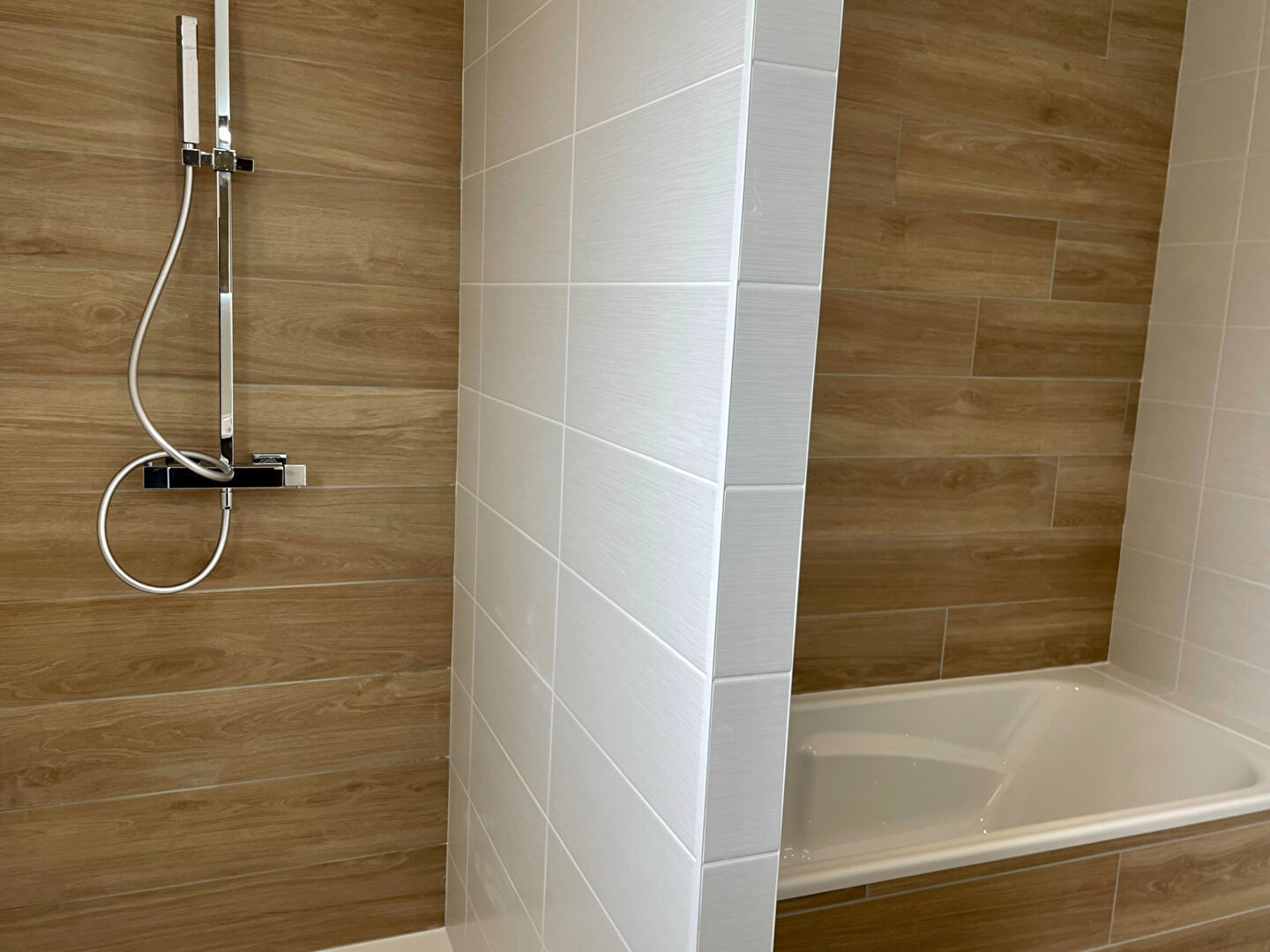 Photo VILLA NEUVE DE PLAIN PIED de 98m² sur terrain de 480m² image 6/6