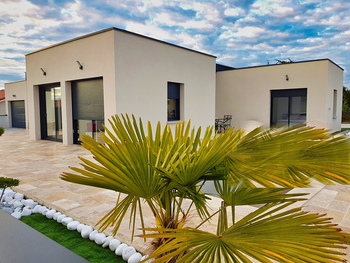 Agence immobilière de PROVIMO - Evelyne LEVRA - LEVRA Evelyne
