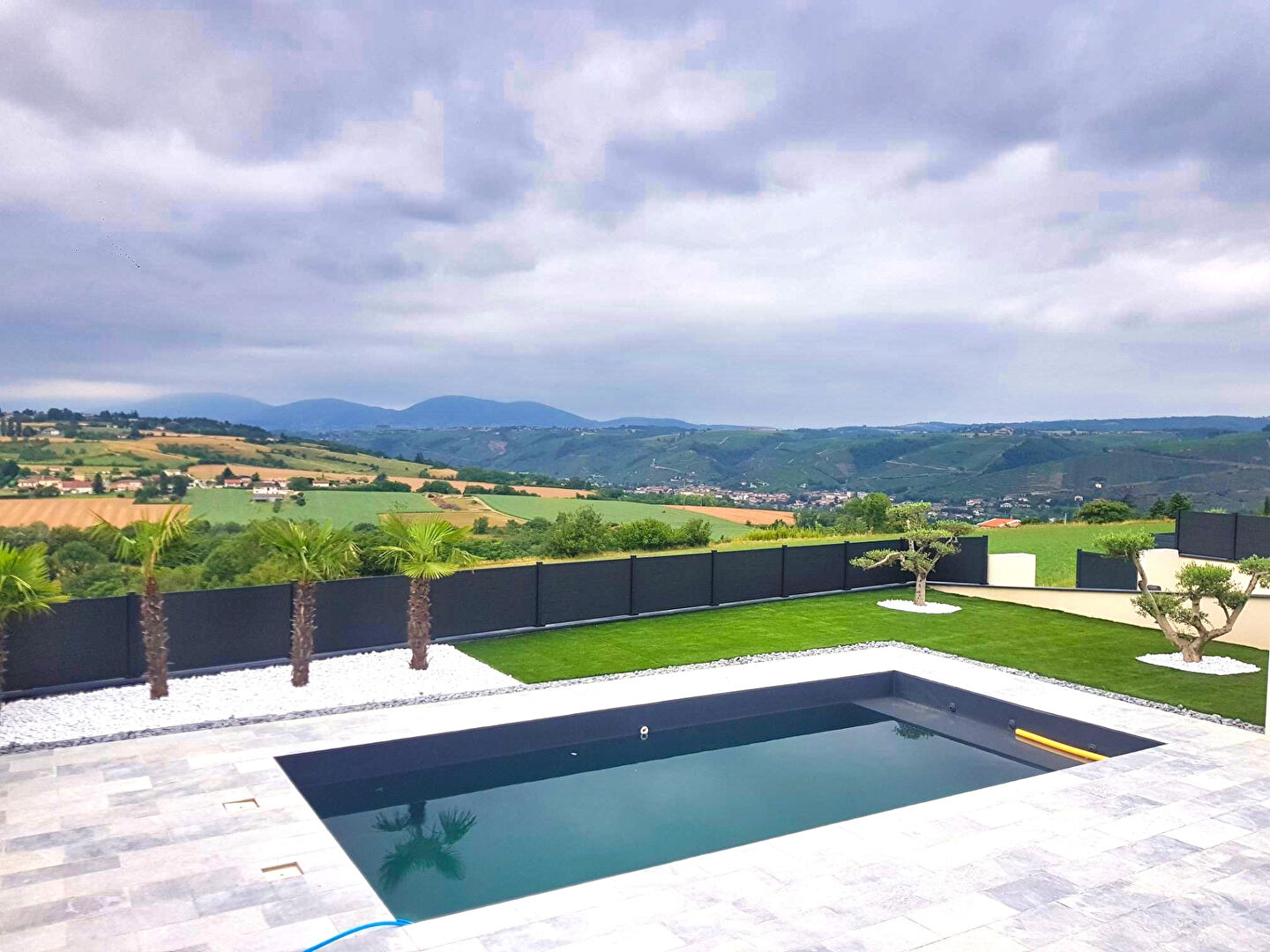 MAISON CONTEMPORAINE AVEC VUE EXCEPTIONNELLE