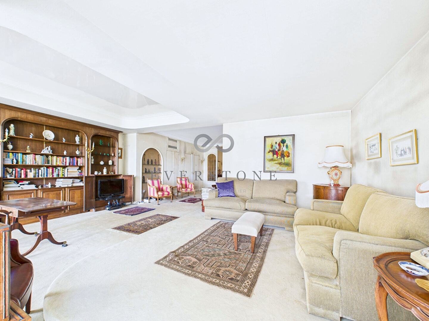 Photo Neuilly-sur-Seine - Rue Édouard Nortier  148 m² + 26 m² d'espaces extérieurs, image 1/6