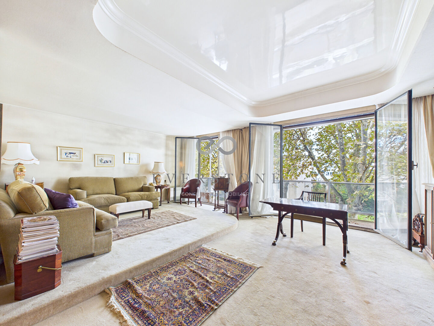 Photo Neuilly-sur-Seine - Rue Édouard Nortier  148 m² + 26 m² d'espaces extérieurs, image 3/6