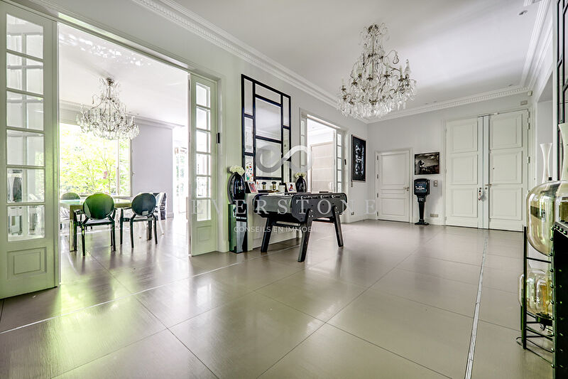 Photo Exclusivité - Paris - La Muette - Rue du Conseiller Collignon image 5/6