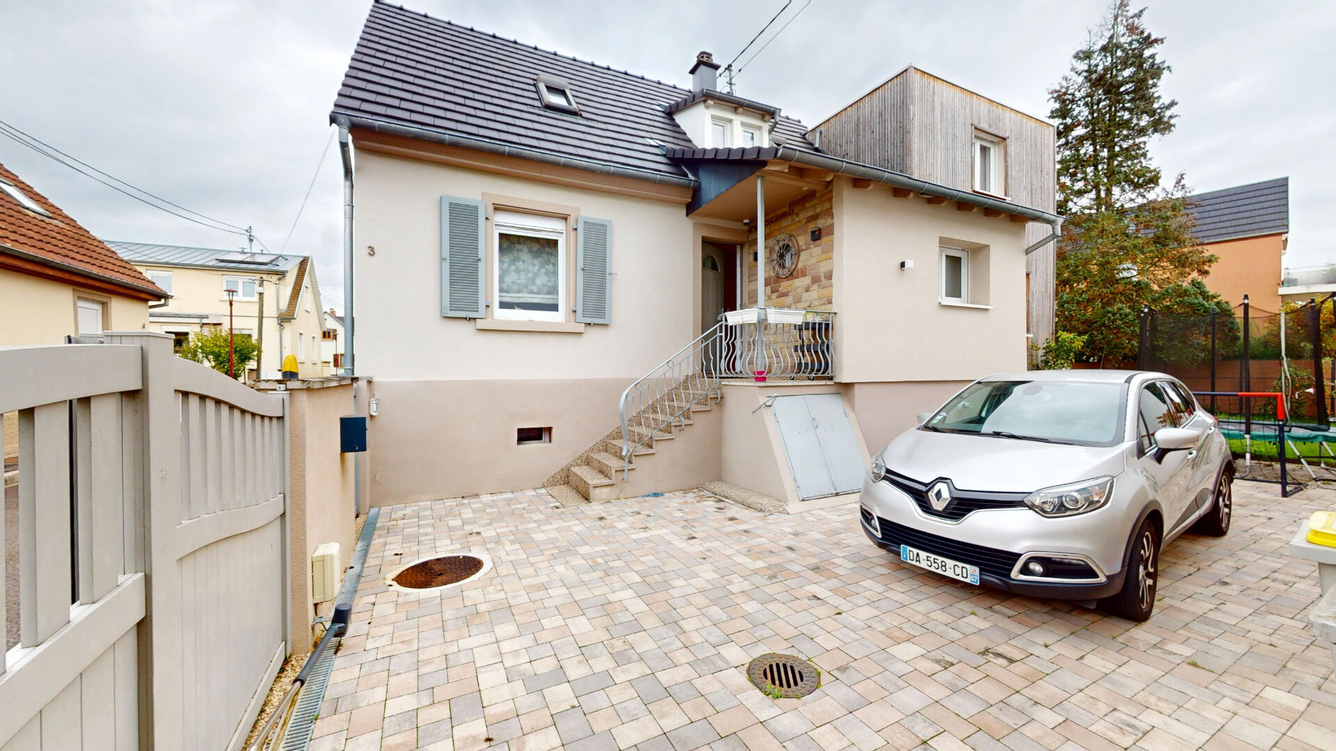 ILLKIRCH,  un cocon moderne et connecté de 140m2 sur 3,40 ares