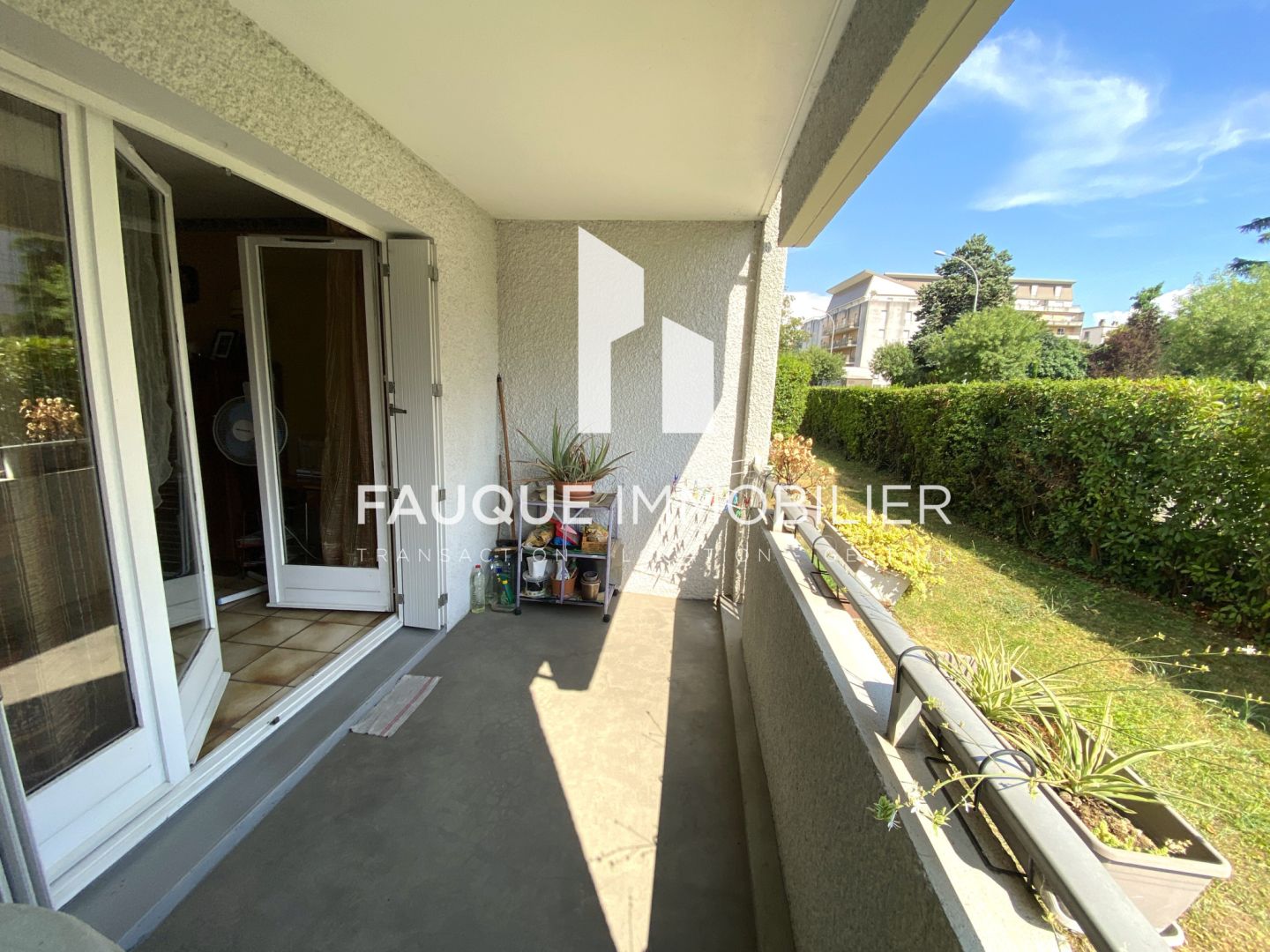 Photo Appartement T3 de 65 m2 avec terrasse image 2/6