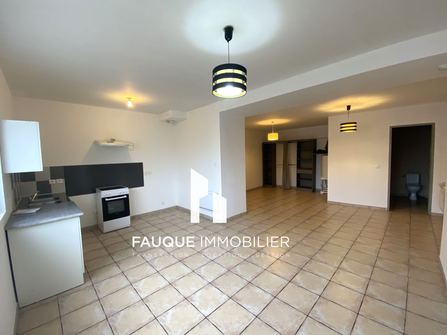 APPARTEMENT CHABEUIL - 1 pièce(s) 43.86m2
