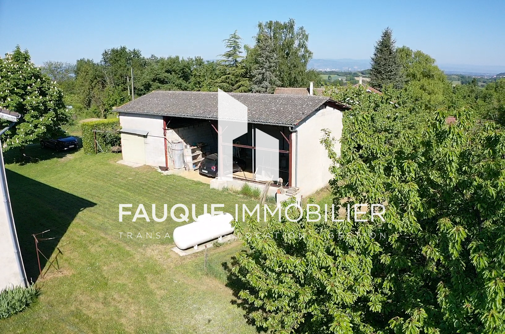 EXCLUSIVITE. BARCELONNE. Terrain constructible de 961 m2 ave