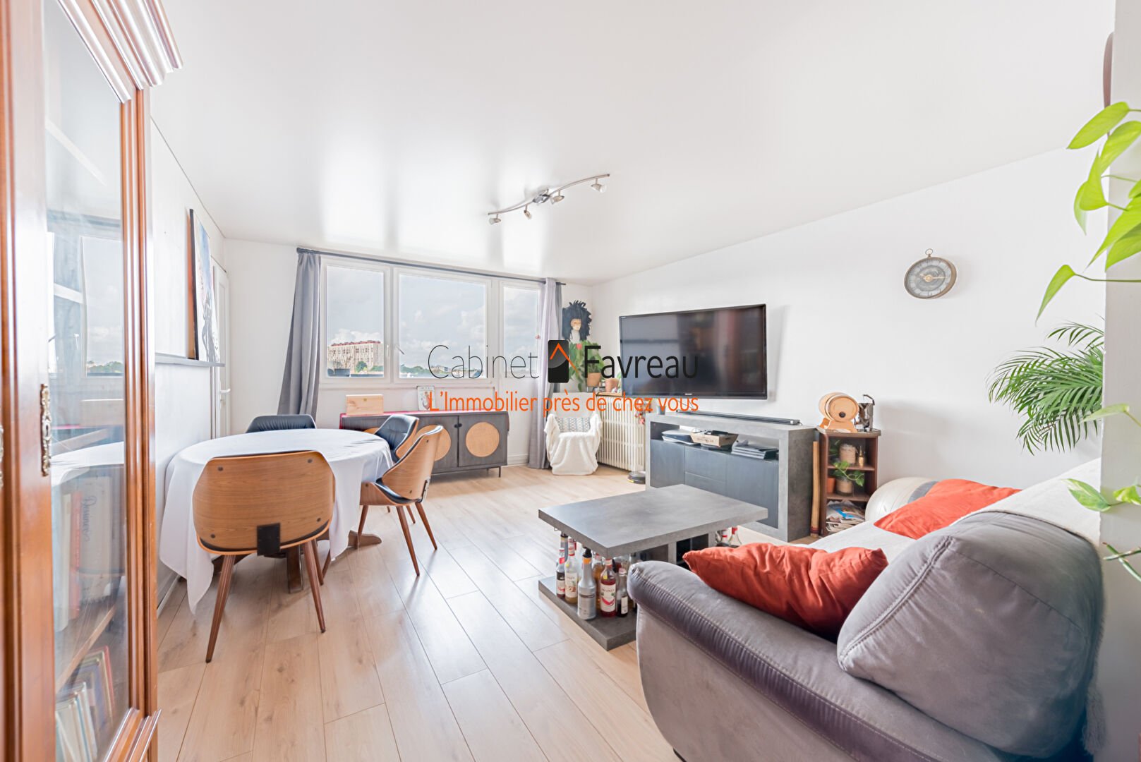 COUP DE COEUR - FRESNES - 4 PIECES - CENTRE VILLE - BALCONS