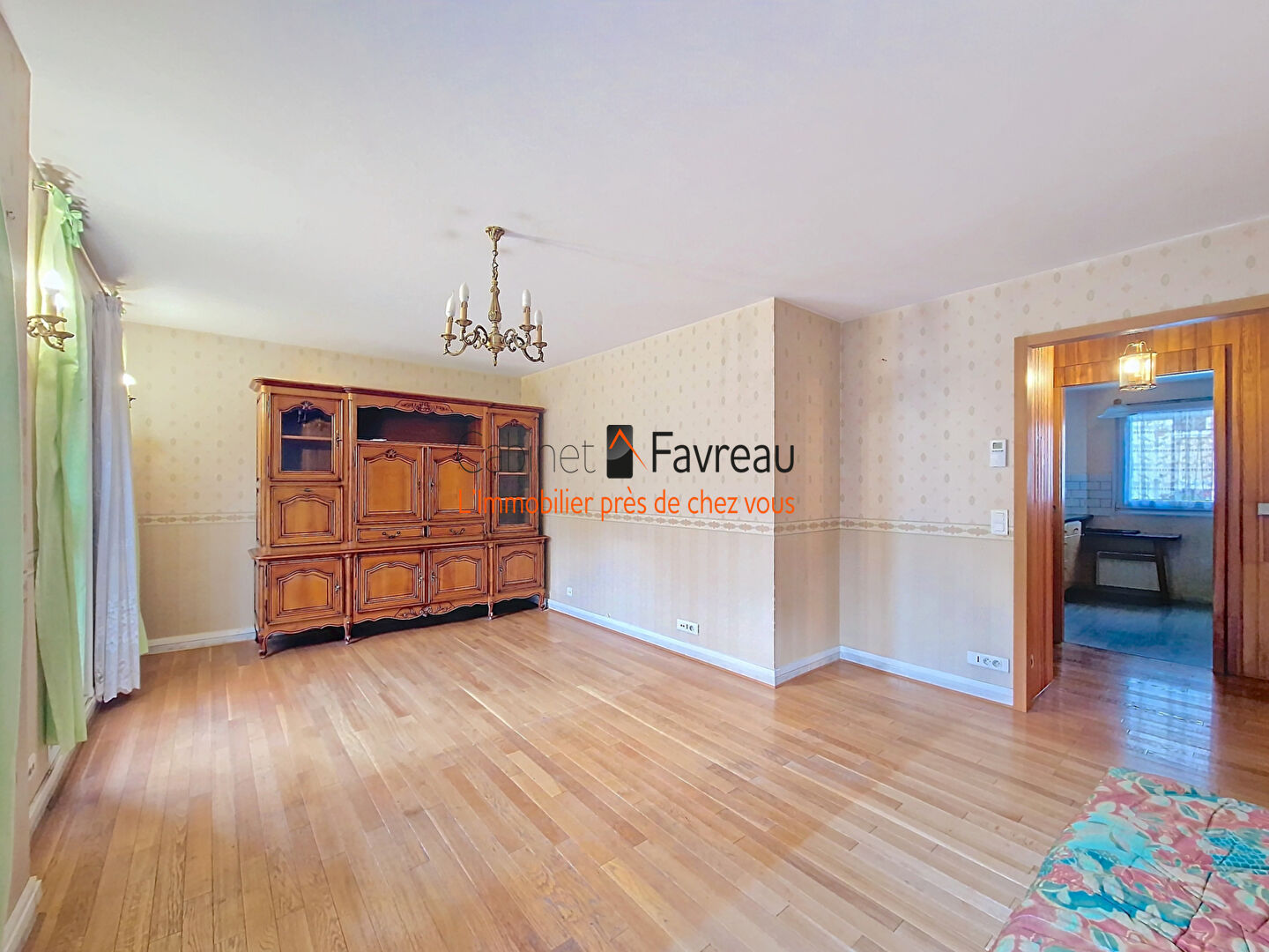 Photo EXCLUSIVITE - HYPER CENTRE - APPARTEMENT 4 PIECES - LUMINEUX image 1/5