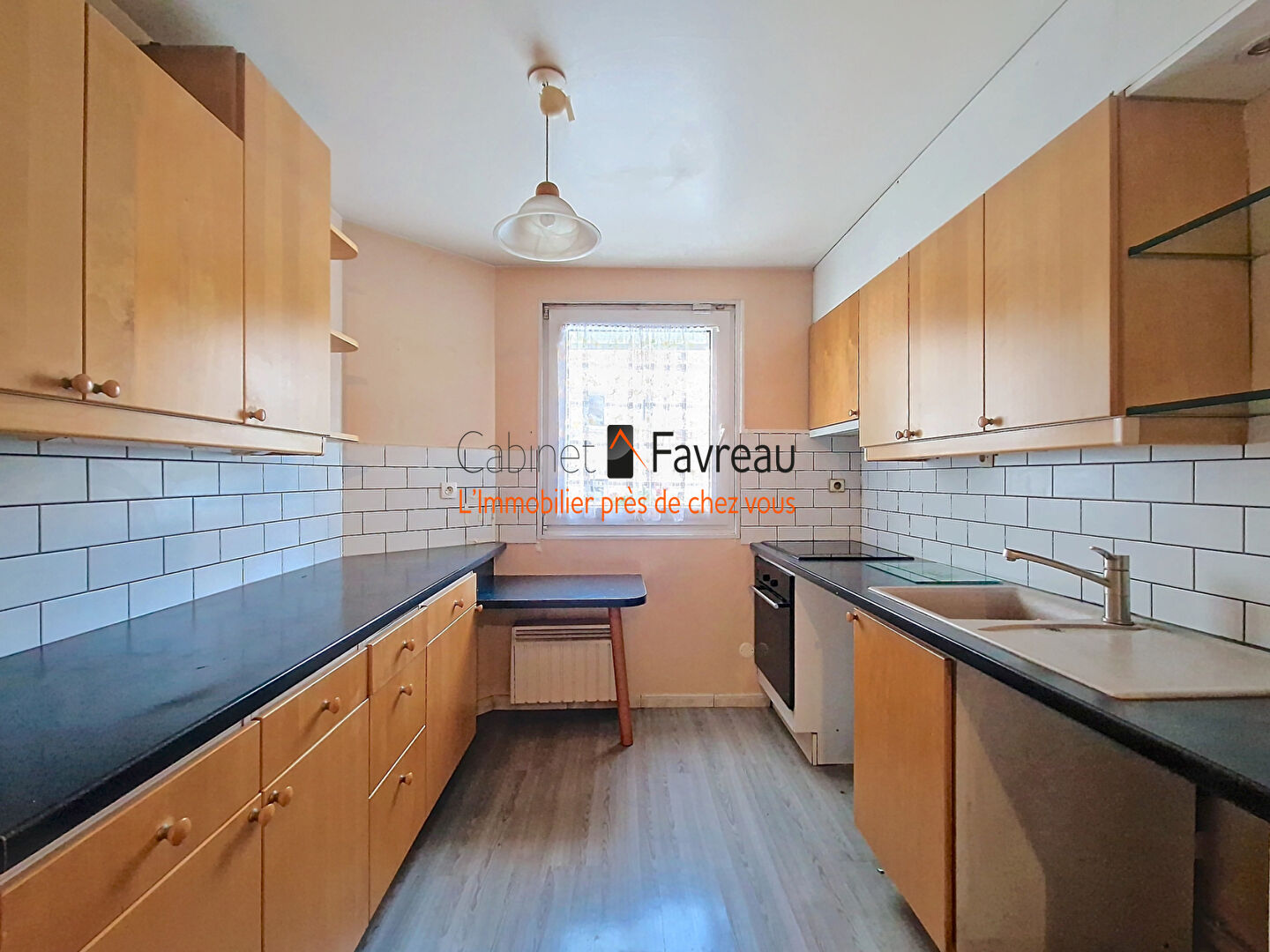 Photo EXCLUSIVITE - HYPER CENTRE - APPARTEMENT 4 PIECES - LUMINEUX image 3/5