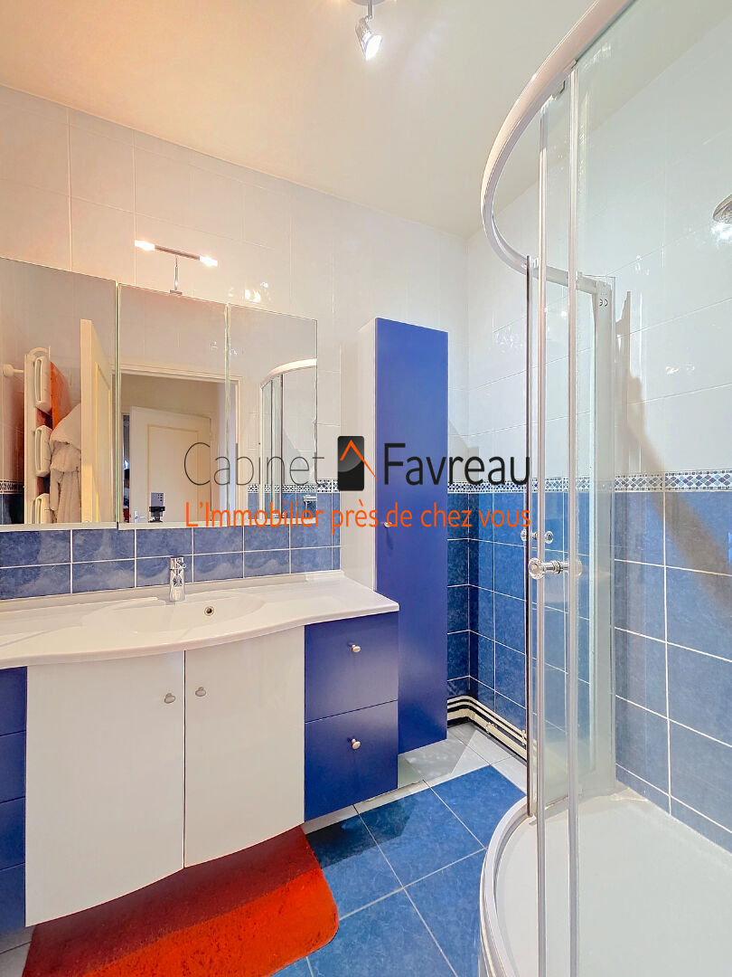 Photo EXCLUSIVITE - HYPER CENTRE - APPARTEMENT 3 PIECES - BALCON image 6/6