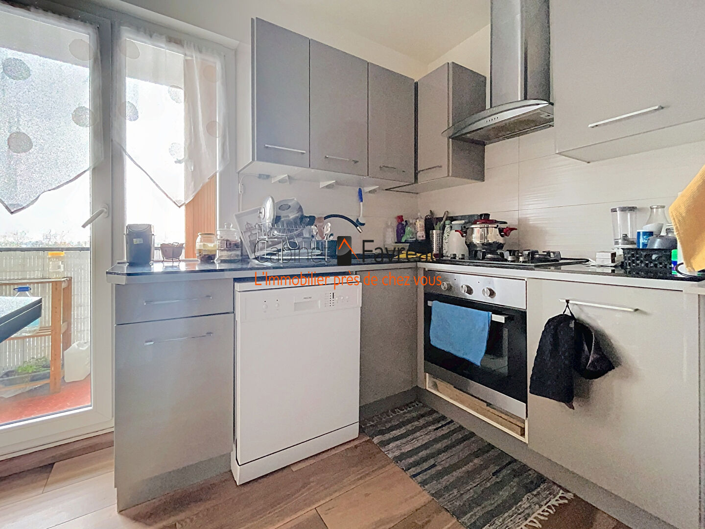 Photo FRESNES - Limite L'Hay-Les-Roses - Appartement 4 pièces avec balcon, cave et parking image 3/6