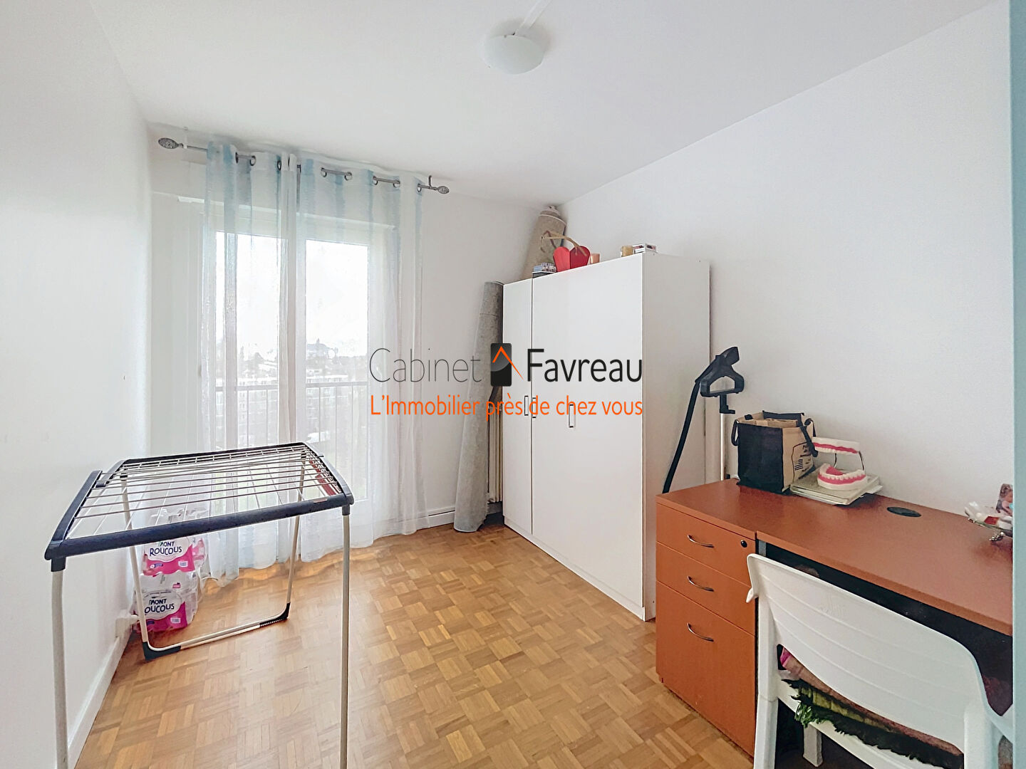 Photo FRESNES - Limite L'Hay-Les-Roses - Appartement 4 pièces avec balcon, cave et parking image 5/6